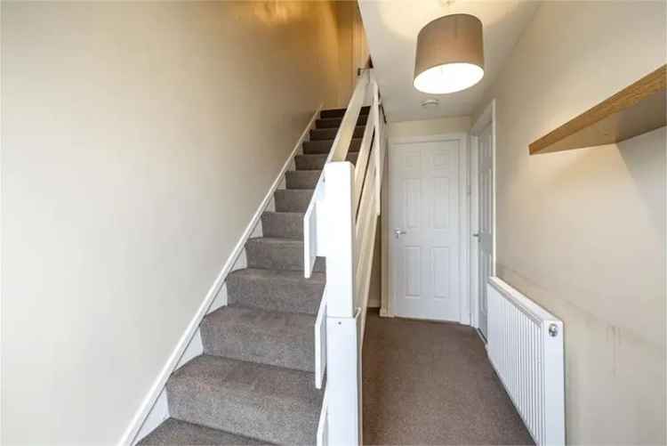 2 Bed Terraced House Near Town Centre