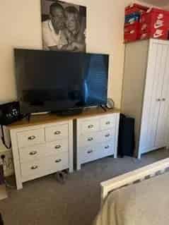 1 Bedroom Ground Floor Flat with Outside Space