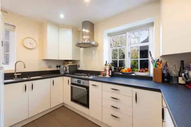 5 Bedroom Grade II Listed House Hampstead Garden Suburb NW11