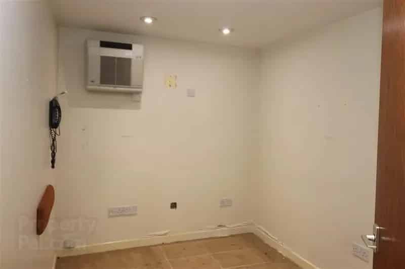 Commercial property For Rent , 24a, Castle Street, Lisburn, Northern Ireland