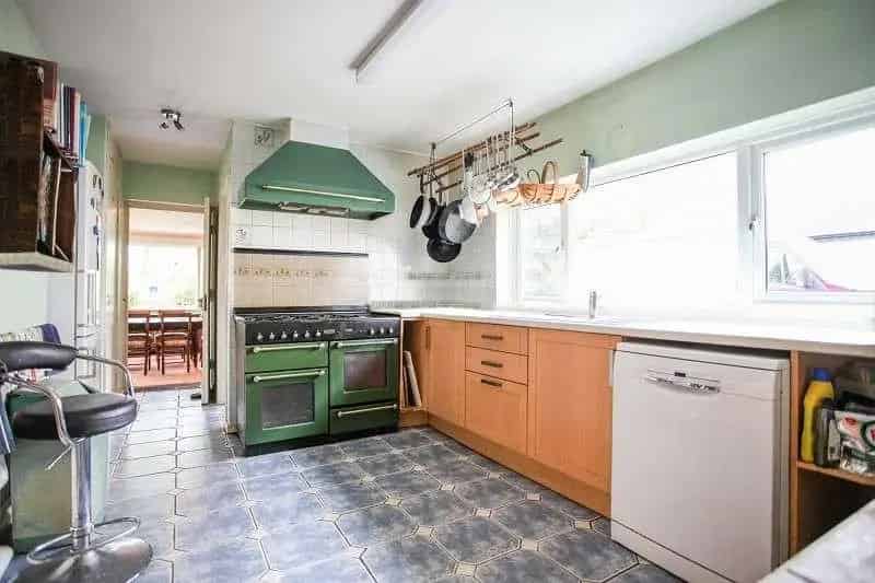 3 bed house for sale