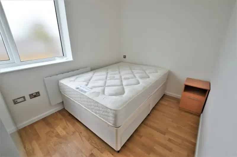 1 bedroom Flat
 To Rent