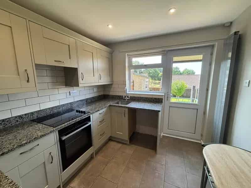2 Bedroom Bungalow To Rent
