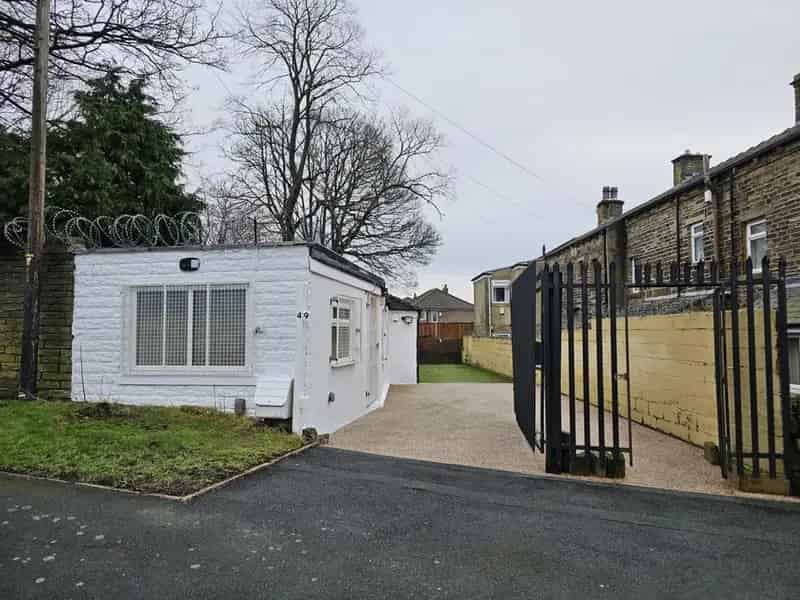 Extended Single Storey Premises with Secure Yard and Ample Parking