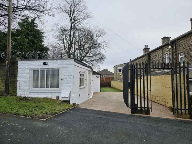 Commercial property For Sale , Bradford, England