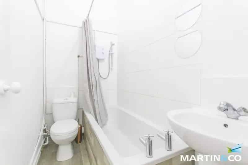 1 Bedroom Flat To Rent Available August 11 2025