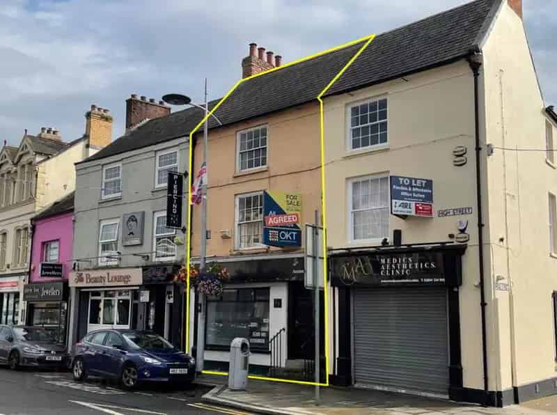 Antrim Town Centre Commercial Building 1263 sq ft