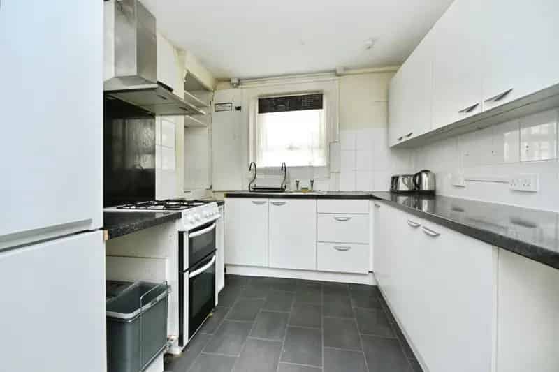 Brighton Freehold Investment 6 Bedsits 2 Flats HMO Potential