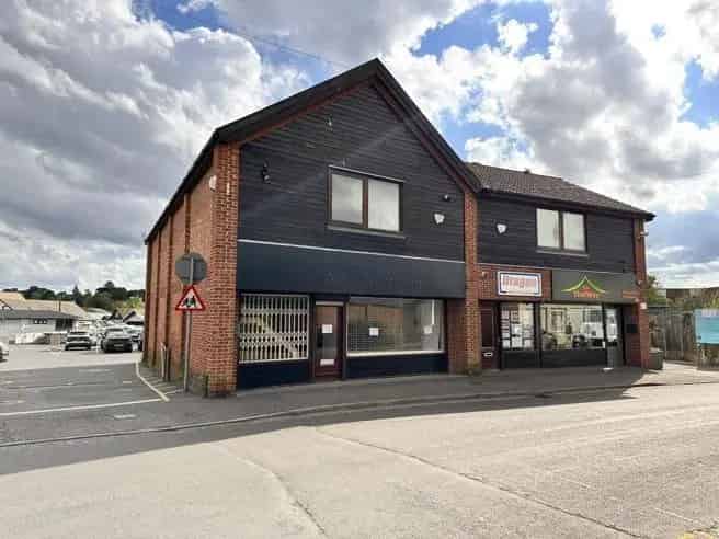 Two-Storey Retail Unit with Large Ground Floor Space and First Floor WC