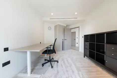2 Room 127m2 Flat London