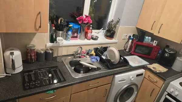 2 Bedroom House Thornhill Near Dolce Vita Quiet Street Family Support
