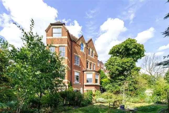 Detached Period House for Sale in Wimbledon SW20