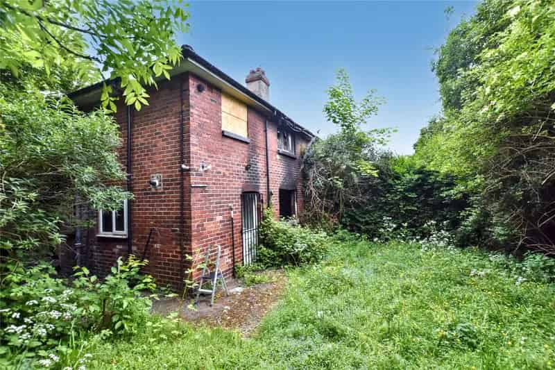 Three Bedroom Semi Detached House Requiring Refurbishment