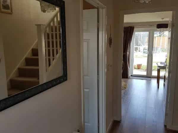 2 Bed House New Estate Eastpark Large Garden Driveway