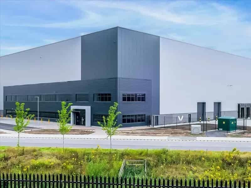 iPort Doncaster Warehouse 330104 sq ft