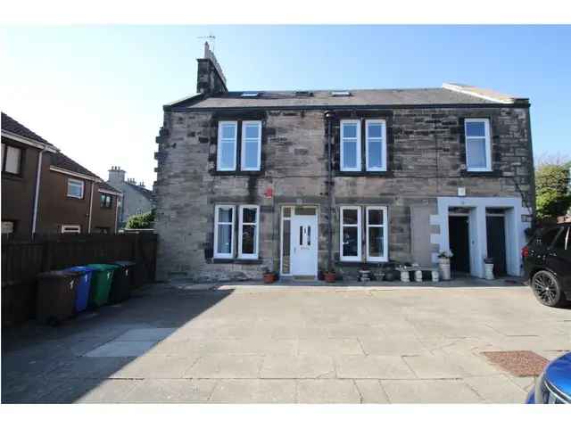 2 Bedroom Flat for Sale in Kirkcaldy