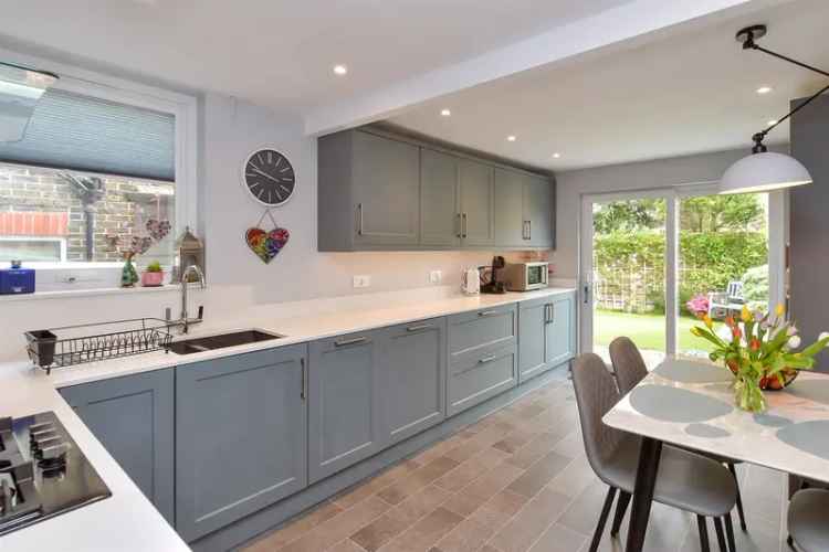 4 Bedroom Terraced House for Sale in Fiveways
