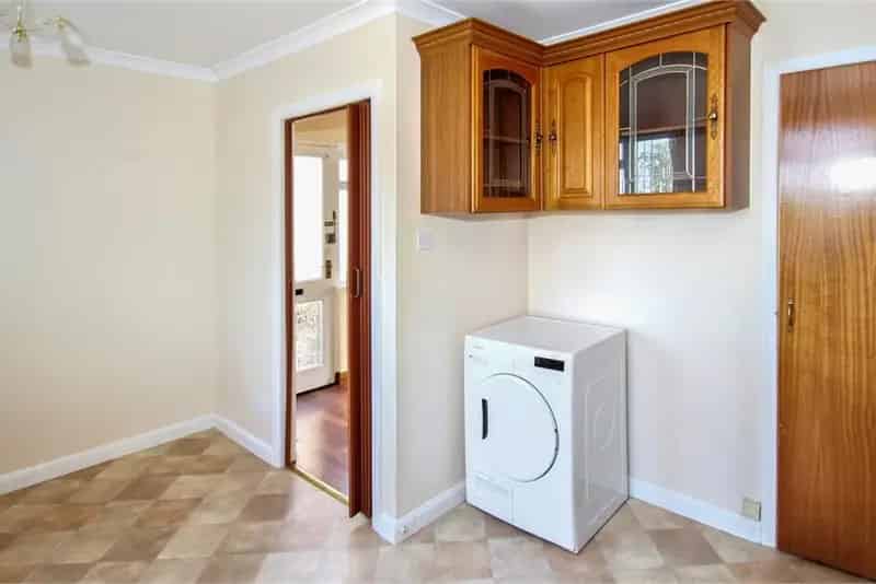 2 Bed Semi Detached House Near City Centre