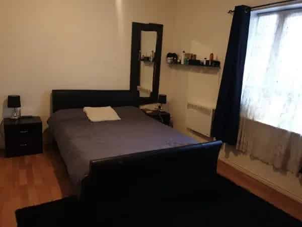 Spacious 1 Bedroom Flat Near Hither Green Station