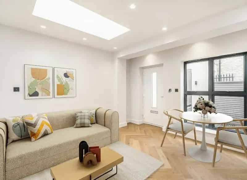 West Ealing Duplex Homes: Luxury One-Bedroom Courtyards