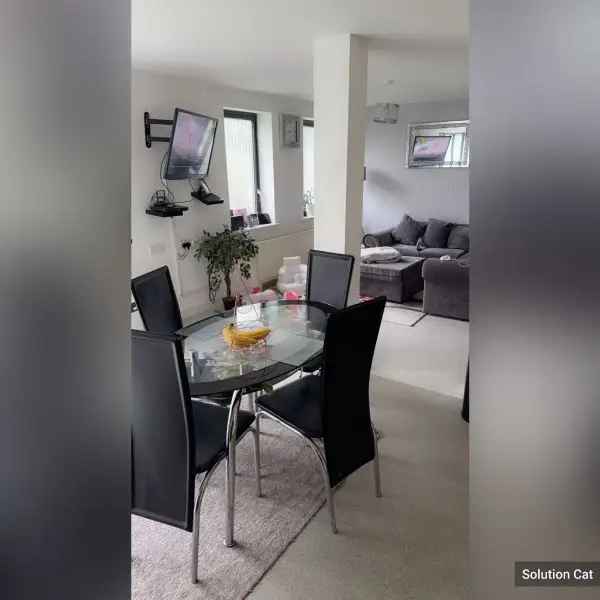 Flat For Rent in London, England