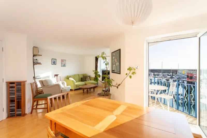3 Bedroom Apartment for Sale in Brighton Marina