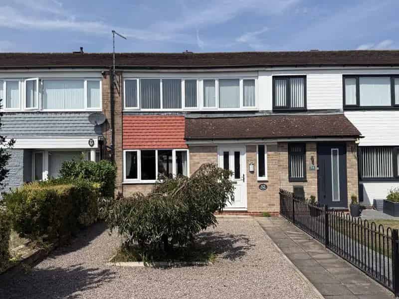 3 Bedroom Terraced House for Sale Near Amenities