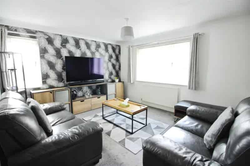 2 Bedroom Apartment Near Temple Newsam - Ideal Investment or First Home