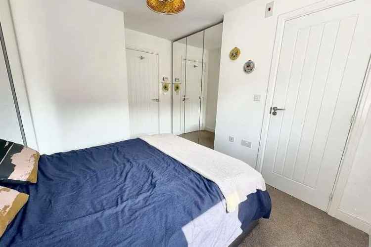 3 Bed Semi-Detached House for Sale Colden Common