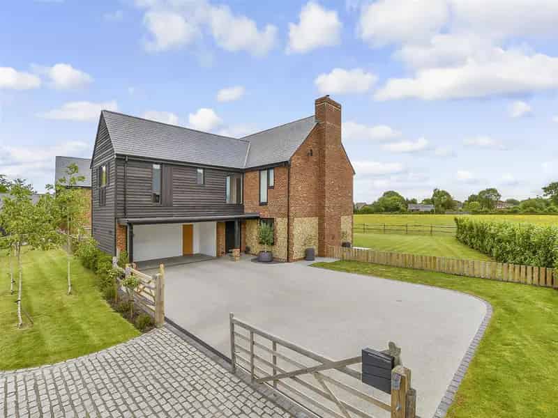 5 Bedroom Detached House for Sale Bossingham
