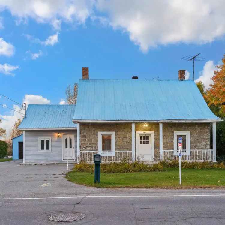 Century-Old House for Sale in Boisbriands