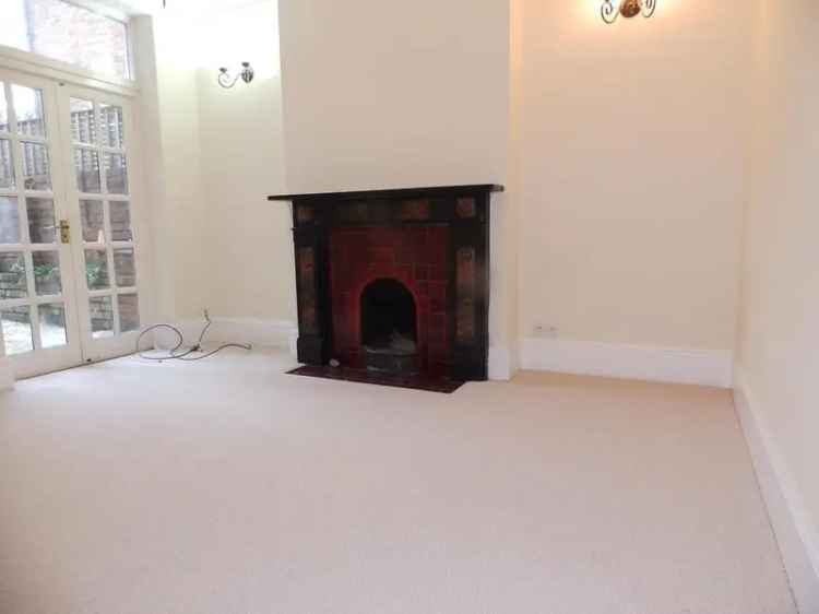 3 bedroom terraced house to rent