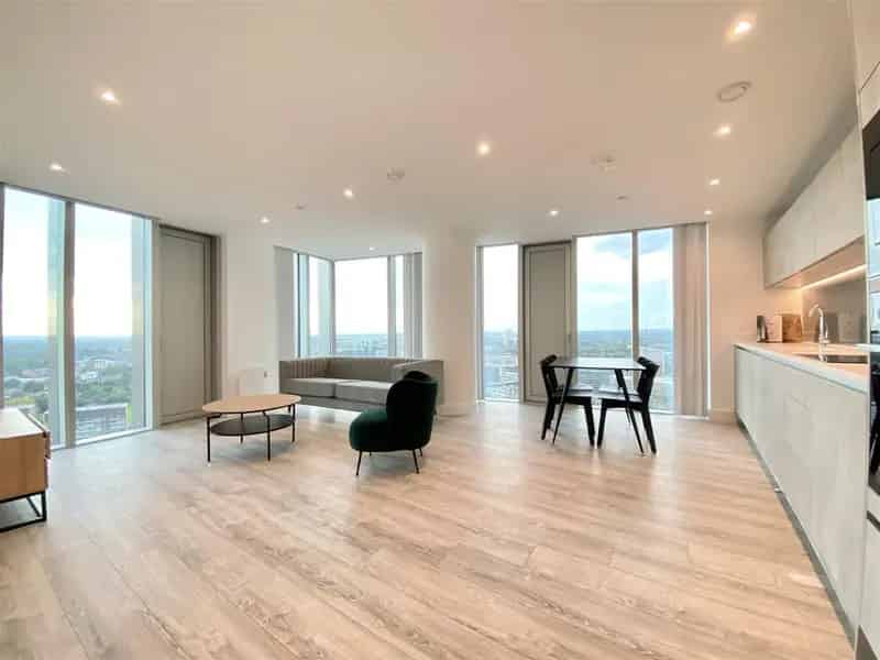 2 Bedroom Apartment Manchester City Centre The Blade
