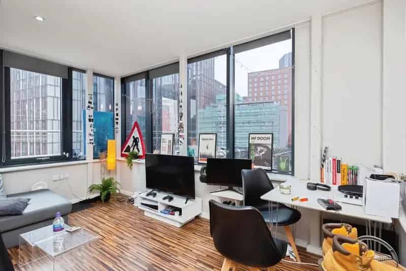 2 Bedroom Manchester City Centre Apartment - Investor Opportunity