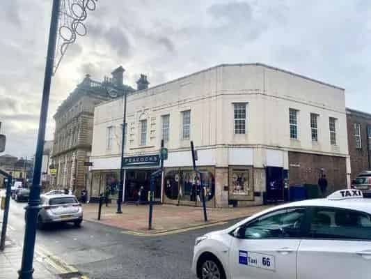 Retail Unit to Let Dewsbury