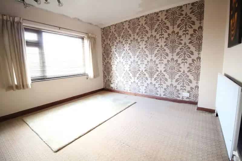 3 Bedroom Mid Terrace House for Sale Exhall Warwickshire