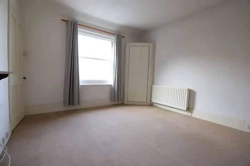 1 Bedroom Flat House to Rent