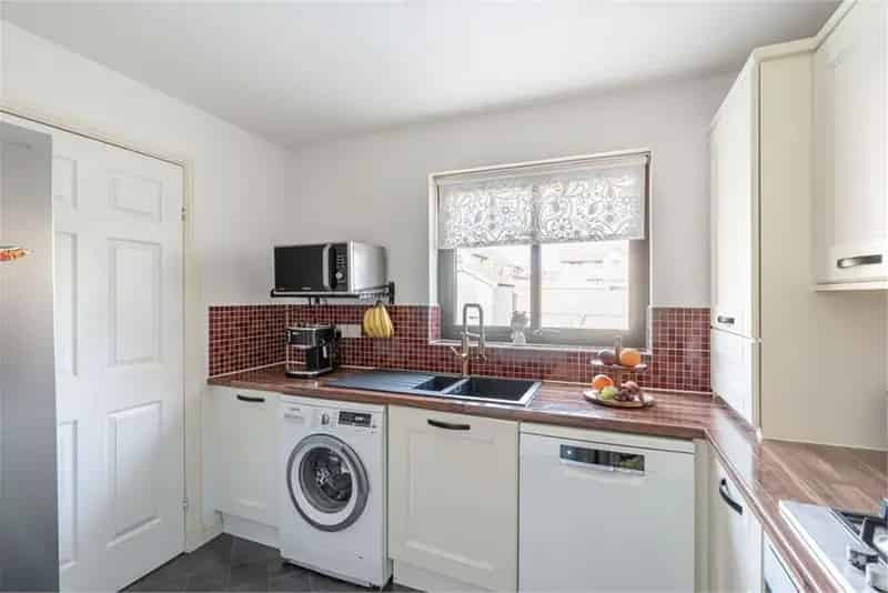 2 Bed Semi Detached House Kirkliston