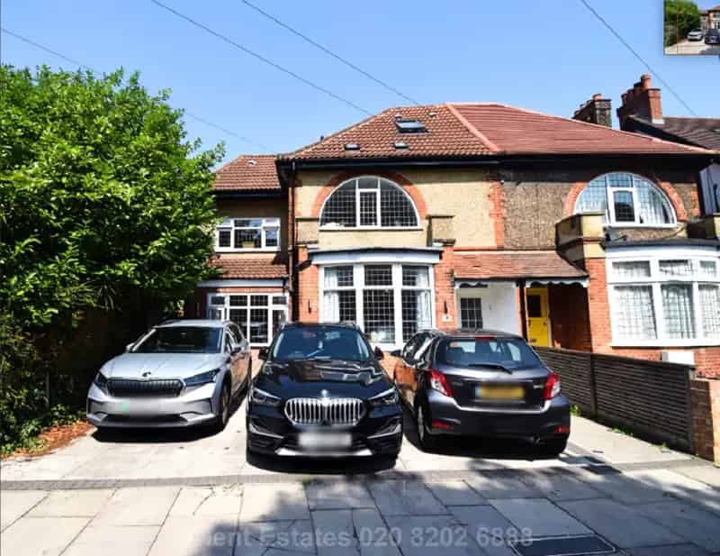 2 Bedroom Apartment House to Rent