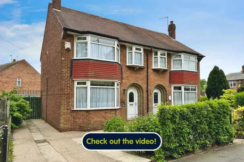 3 Bedroom Semi Detached House For Sale