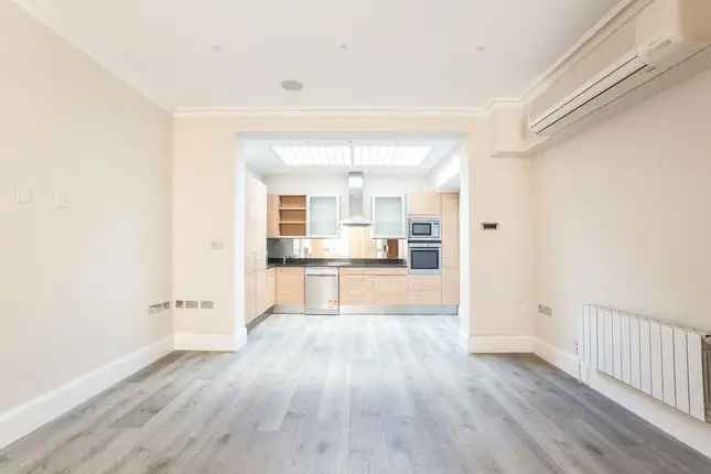 3-Bedroom Terraced House Chelsea Roof Terrace