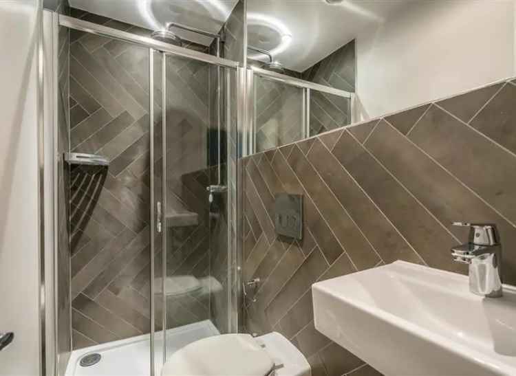 2 Bedroom Garden Flat Near Nine Elms Vauxhall