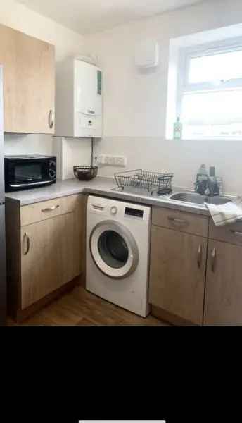 Flat For Rent in Hertsmere, England