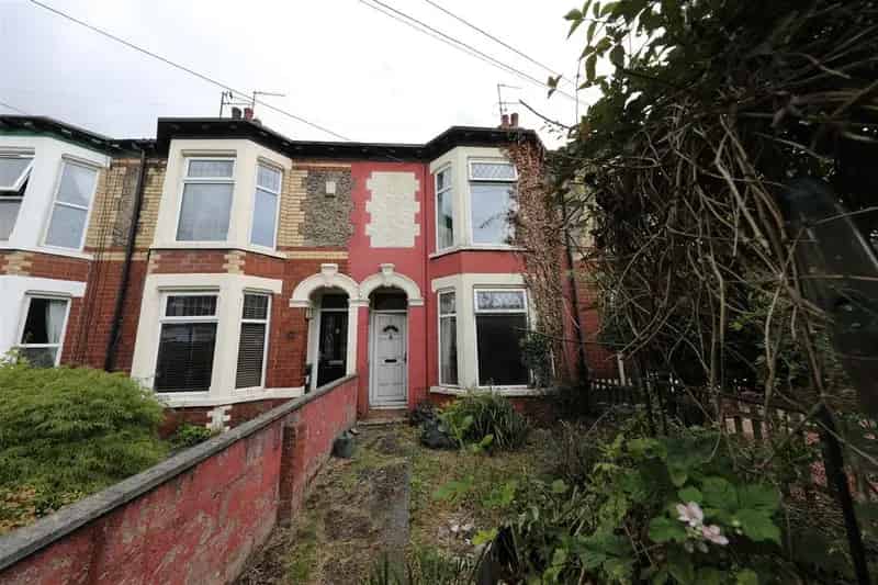 2 Bedroom Terraced House For Sale - Ideal Investment Opportunity