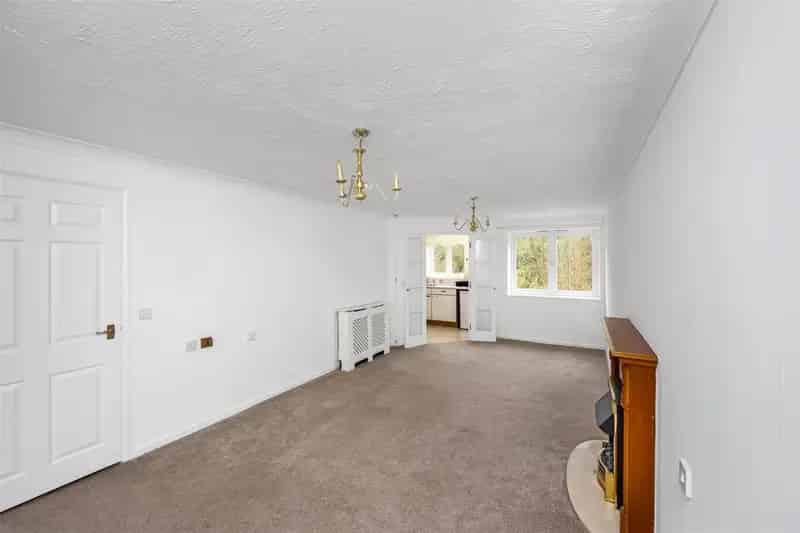 2 Bedroom Retirement Flat for Sale