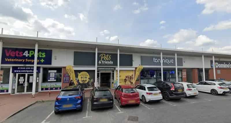 Wakefield Retail Unit Class E Planning Consent Ample Parking