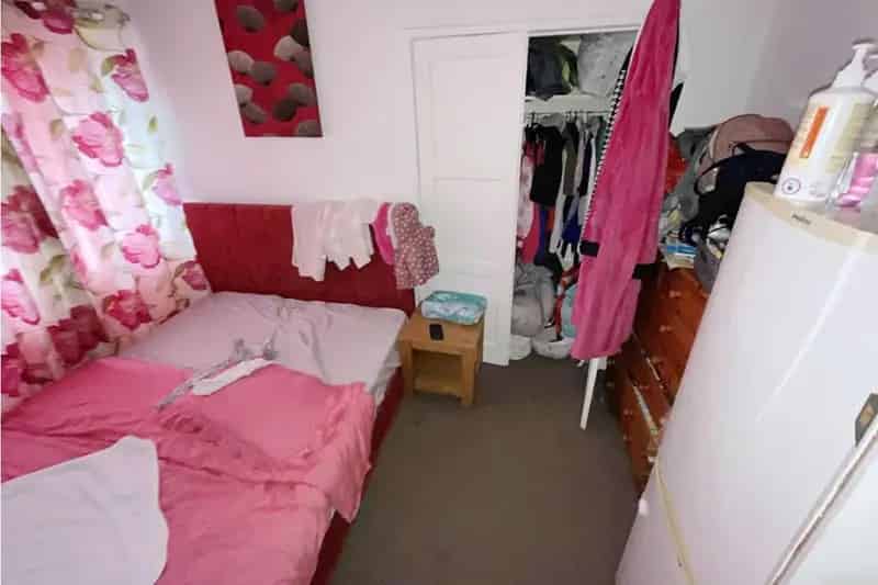3 bedroom flat for sale