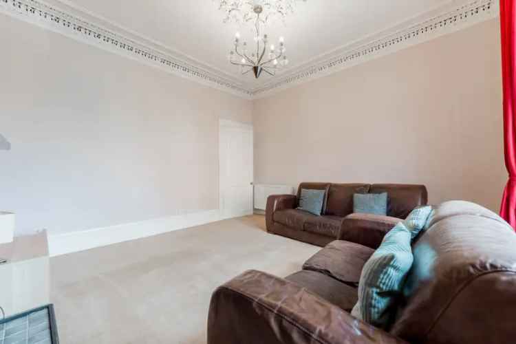 Three Bedroom Flat in North Kelvinside West End Glasgow