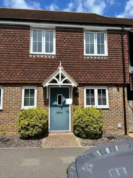 3 Bedroom House Near Work - Well Maintained Home