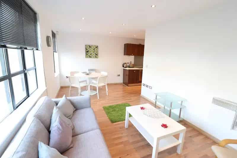Studio to Rent